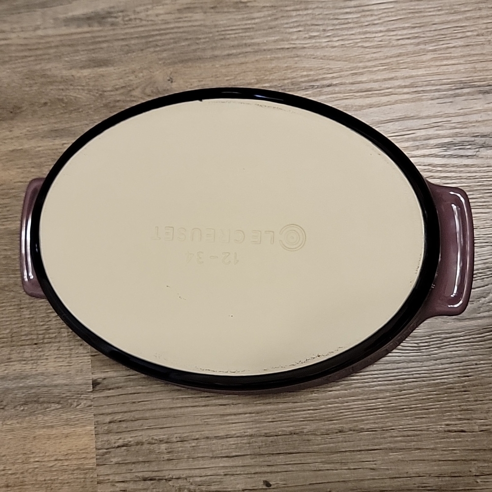 Le Creuset Cassis Oval Baking Dish - Picture 3 of 11